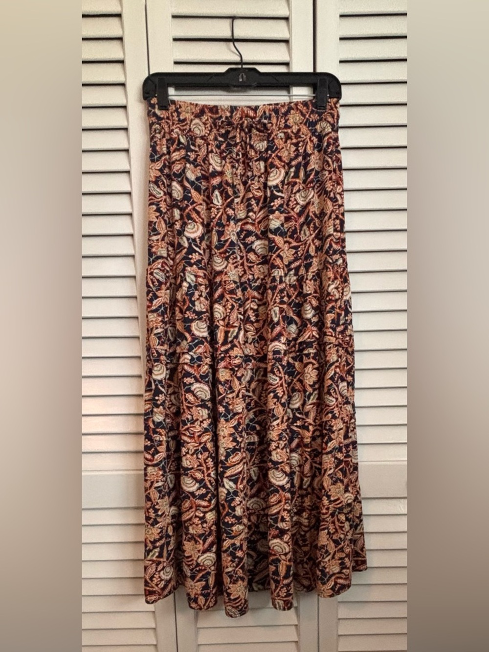 Autumn Festivals Wonderly Paisley Tiered Maxi Skirt in Navy and Rust S